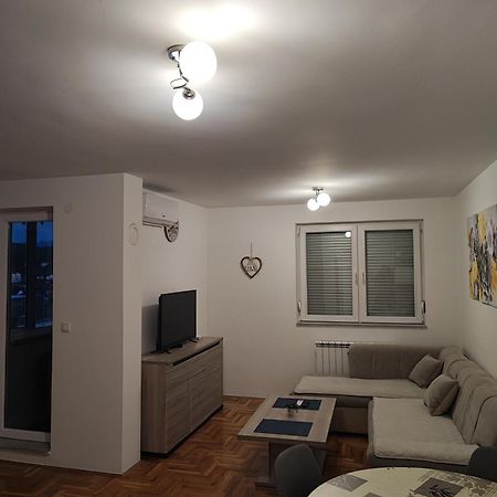 S&D Apartman Lukavica Extérieur photo