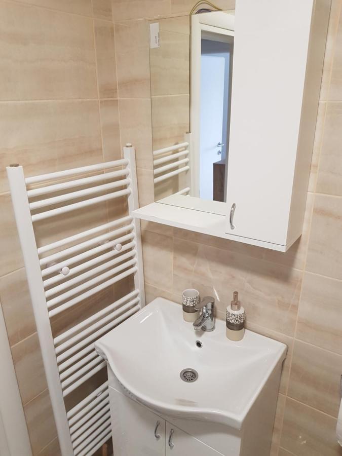 S&D Apartman Lukavica Extérieur photo