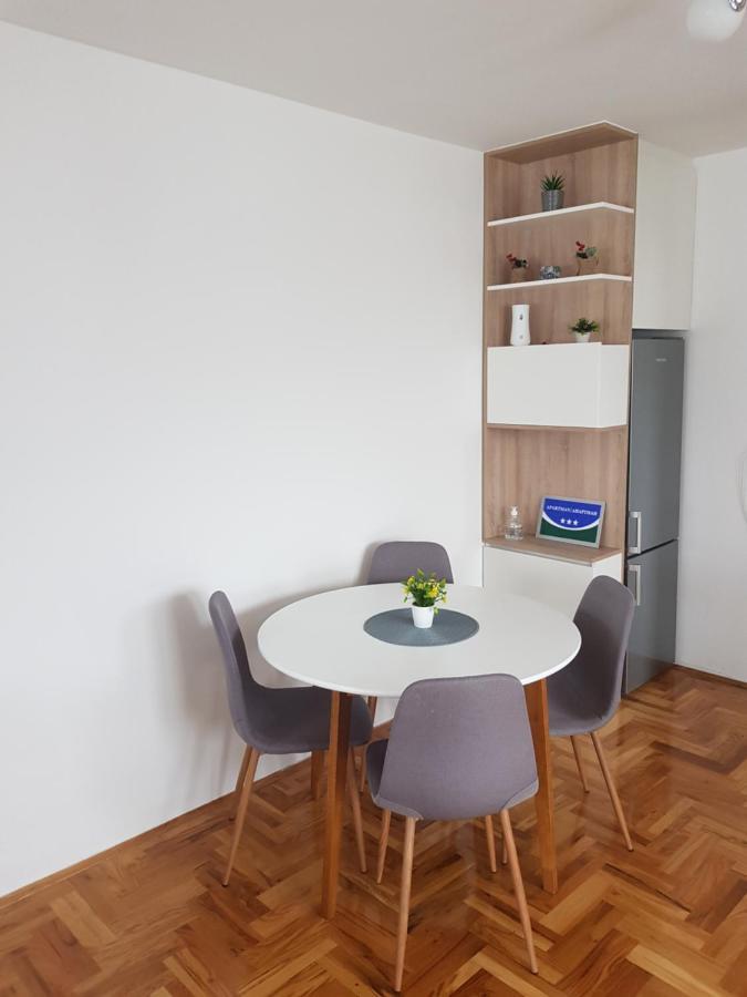 S&D Apartman Lukavica Extérieur photo